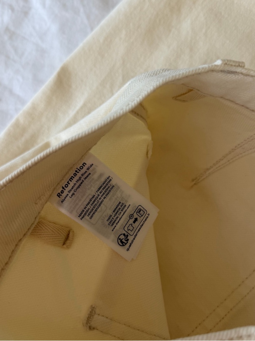 Reformation Alyssa Stretch Wide Leg Cropped Jeans in Cream - Picture 3 of 6